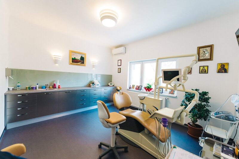 Dentem - Clinica estetica dentara si implantologie