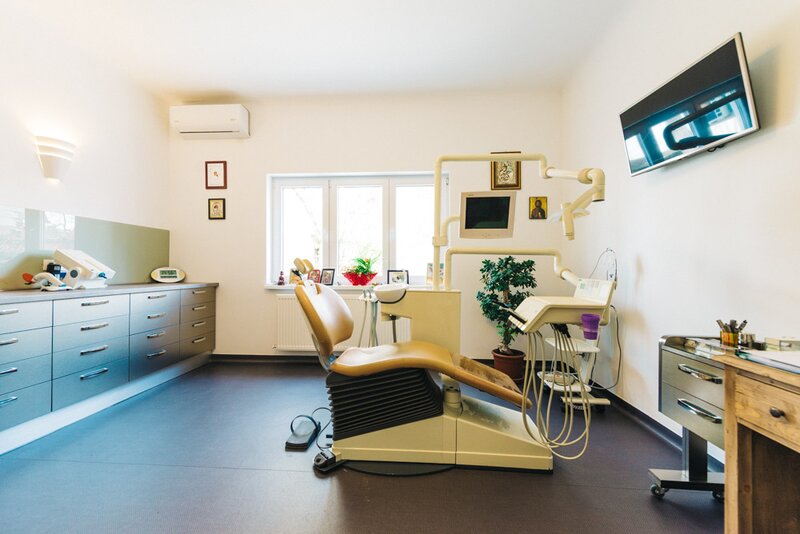 Dentem - Clinica estetica dentara si implantologie